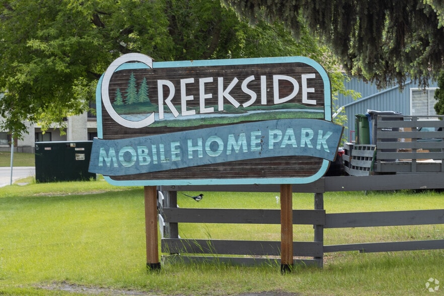 More Photos Of Creekside Estate, Red Deer Manufactured Housing Mobile Home Park For Sale