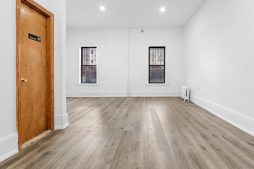 More Photos Of 2352 31st St, Astoria Apartments For Lease