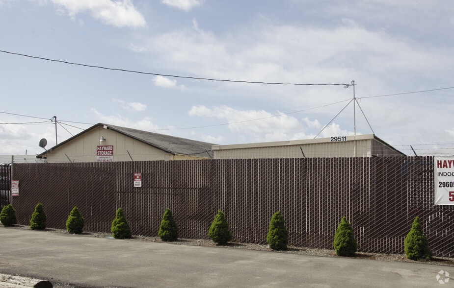 More Photos Of 29605 Pacific St, Hayward Self Storage For Sale