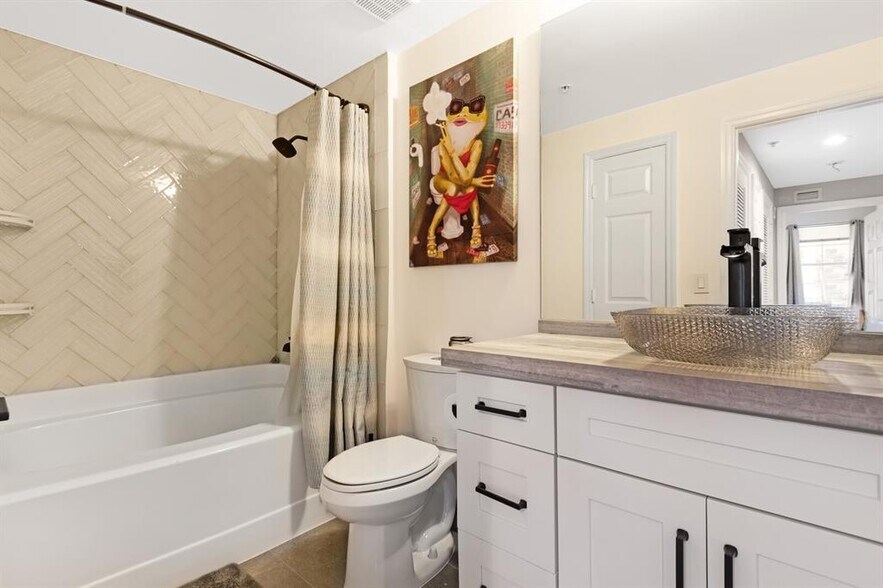 More Photos Of 533 NE 3rd Ave, Fort Lauderdale Apartments For Sale