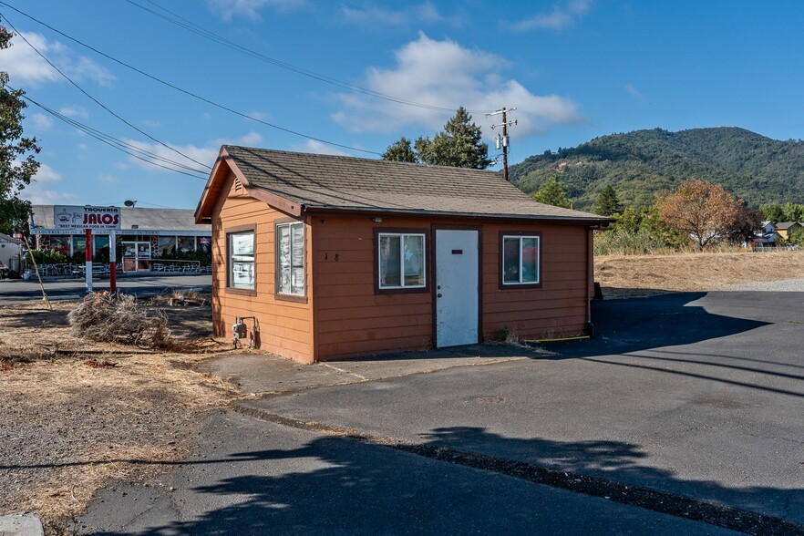 More Photos Of 1128 S State St, Ukiah Freestanding For Lease