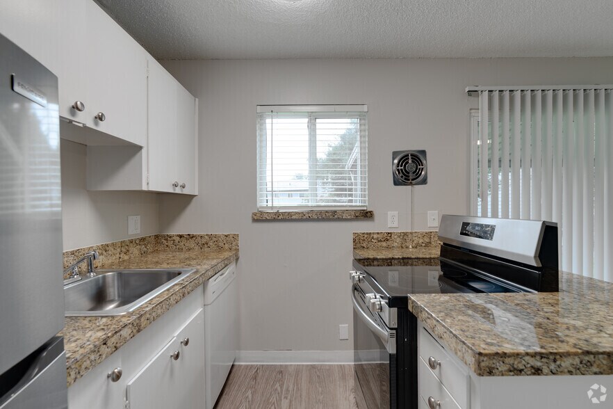More Photos Of 9550 SW Washington Dr, Portland Apartments For Sale