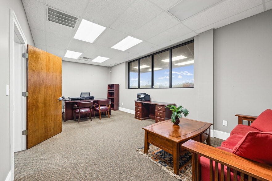 More Photos Of 8190 Regent Pky, Fort Mill Warehouse For Lease