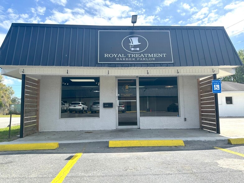 More Photos Of 1126 E Montgomery Cross Rd, Savannah Freestanding For Lease