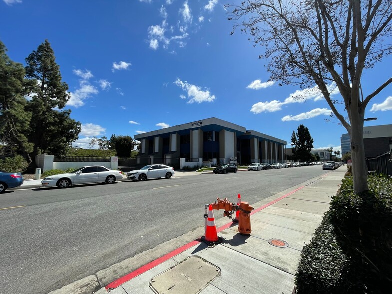 More Photos Of 171 S Anita Dr, Orange Medical For Lease