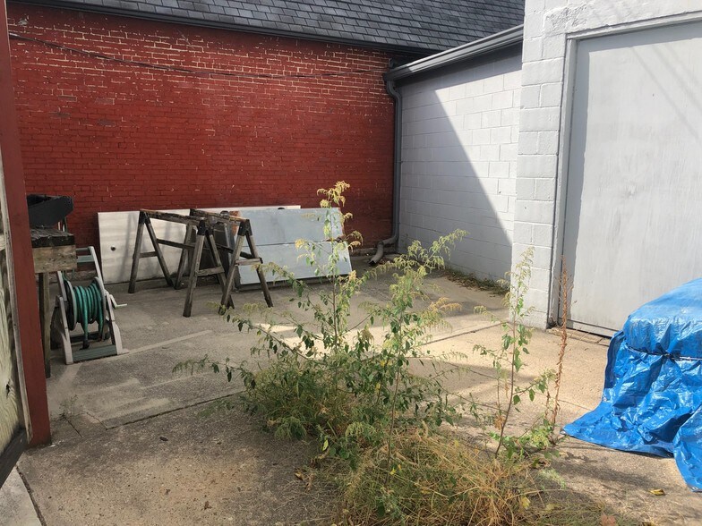 More Photos Of 781 S Front St, Columbus Storefront For Lease
