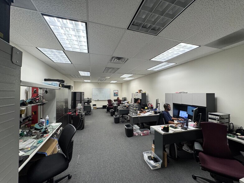 More Photos Of 10 Thomas, Irvine Light Manufacturing For Sale