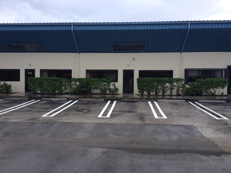 More Photos Of 1500 N Florida Mango Rd, West Palm Beach Warehouse For Lease