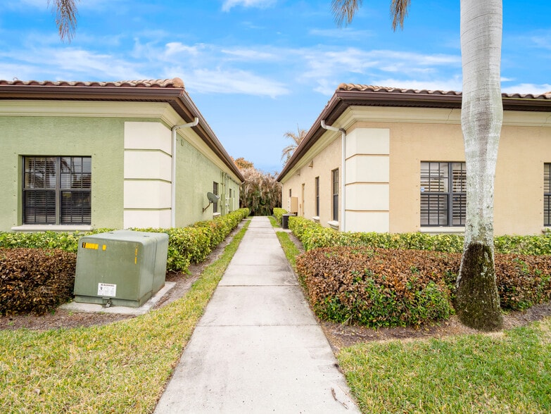 More Photos Of 336 N Babcock St, Melbourne Medical For Sale