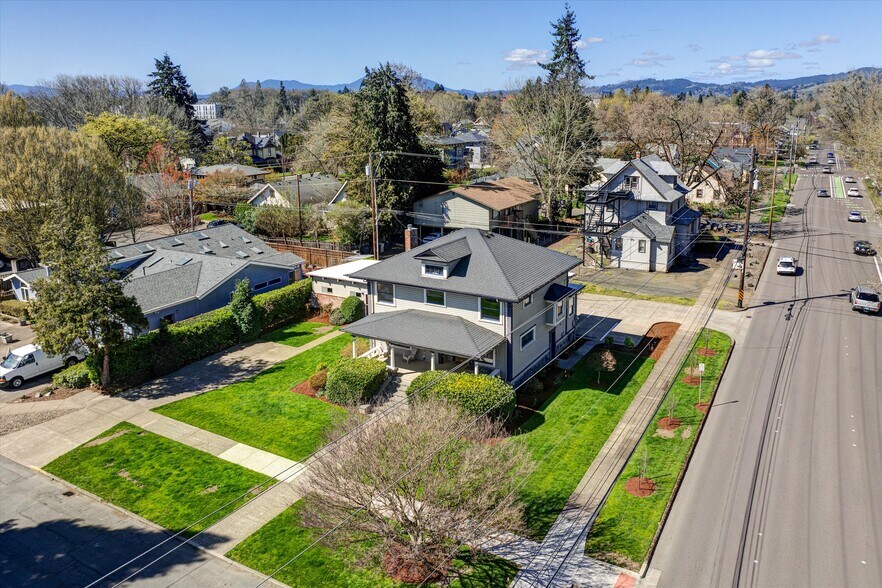 Primary Photo Of 340 NW 7th St, Corvallis Office Residential For Sale
