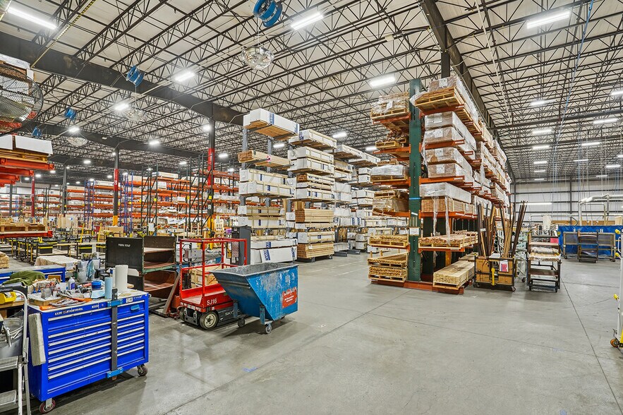 More Photos Of 1111 Purina Dr, Dubuque Warehouse For Sale