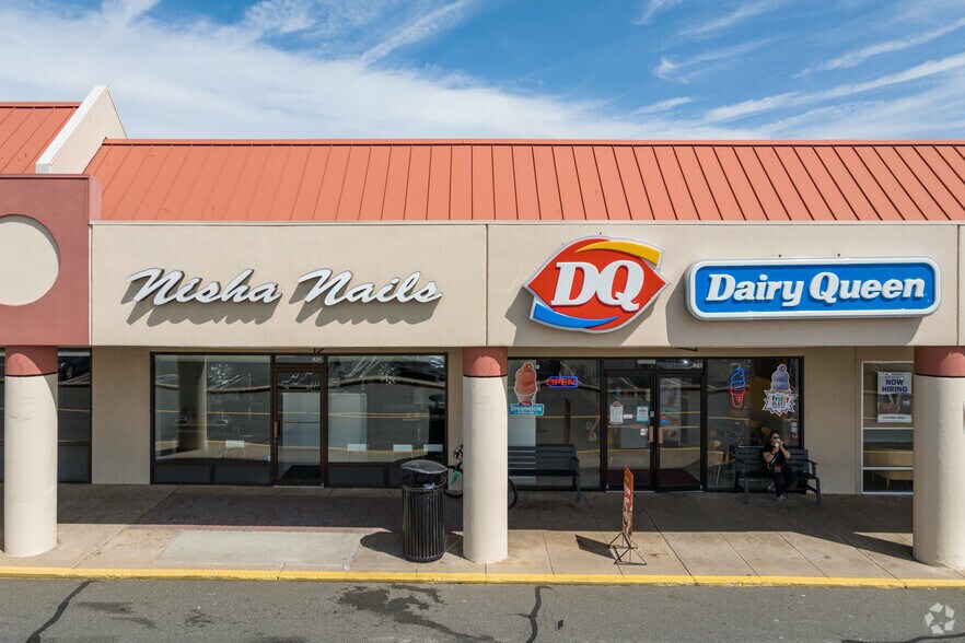 More Photos Of 1210 Hamburg Tpke, Wayne Unknown For Lease