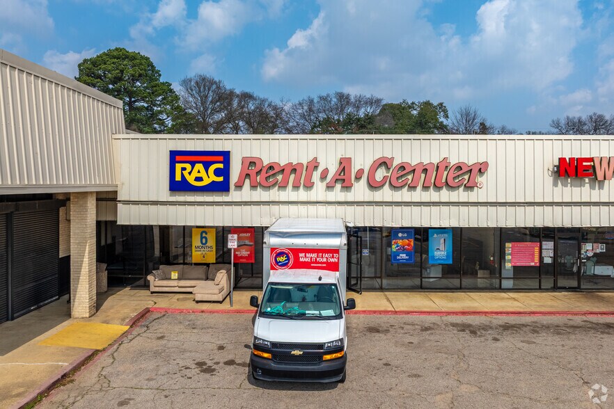 More Photos Of 2710-2758 W 70th St, Shreveport Unknown For Lease