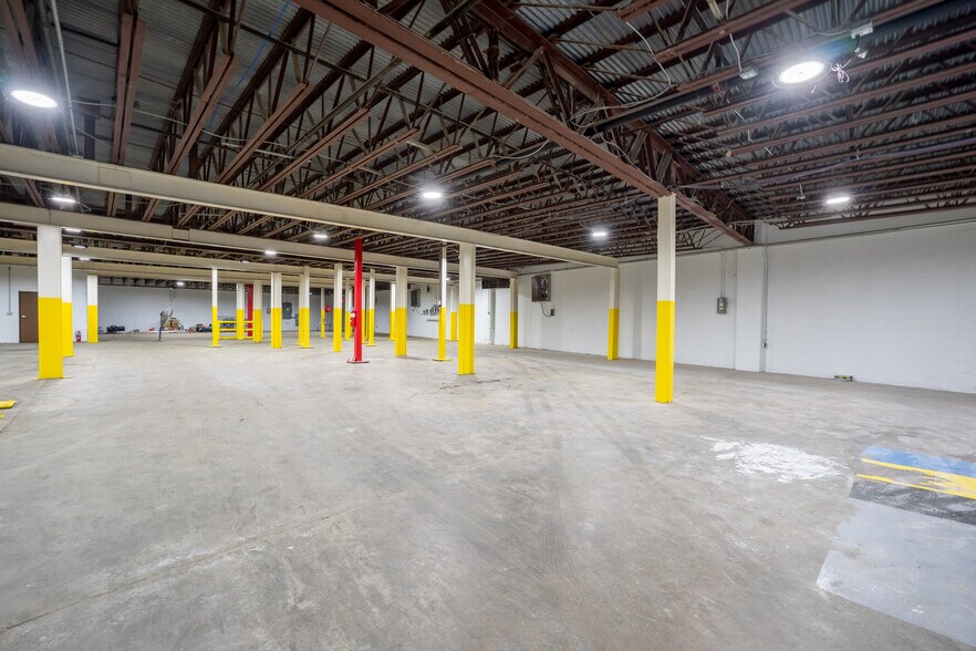 More Photos Of 11135 Monroe Rd, Matthews Distribution For Sale