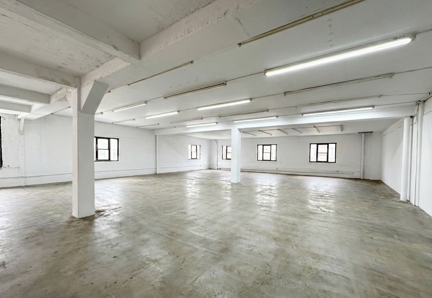 More Photos Of 753-755 E 134th St, Bronx Warehouse For Sale
