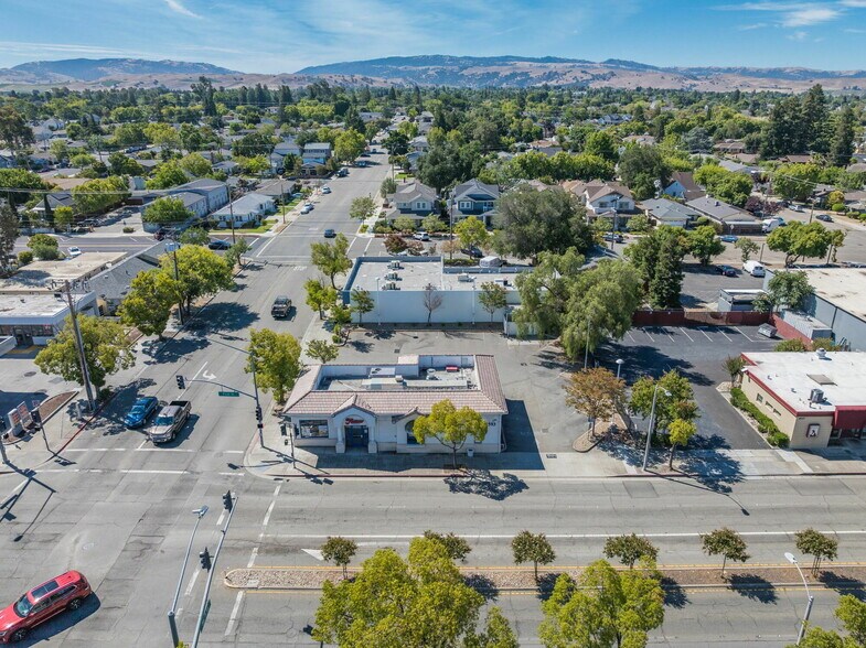 More Photos Of 1593 1st St, Livermore Fast Food For Lease