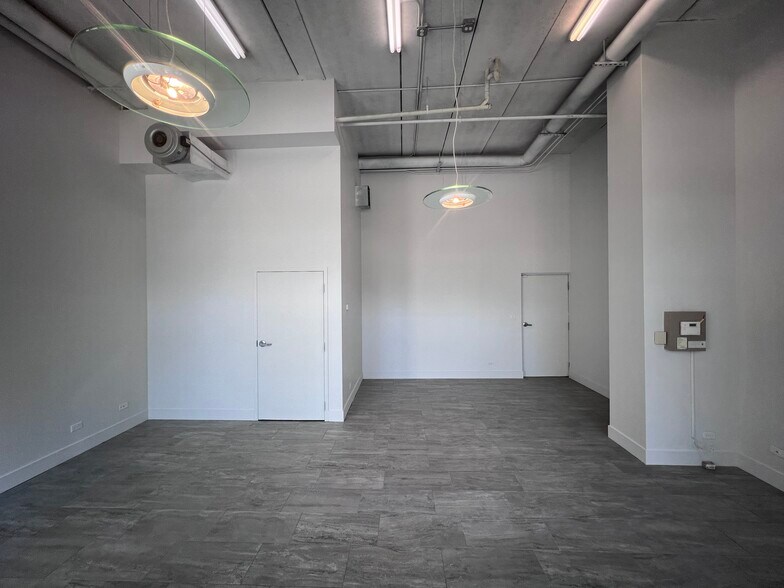More Photos Of 291 N Union Ave, Chicago Apartments For Lease