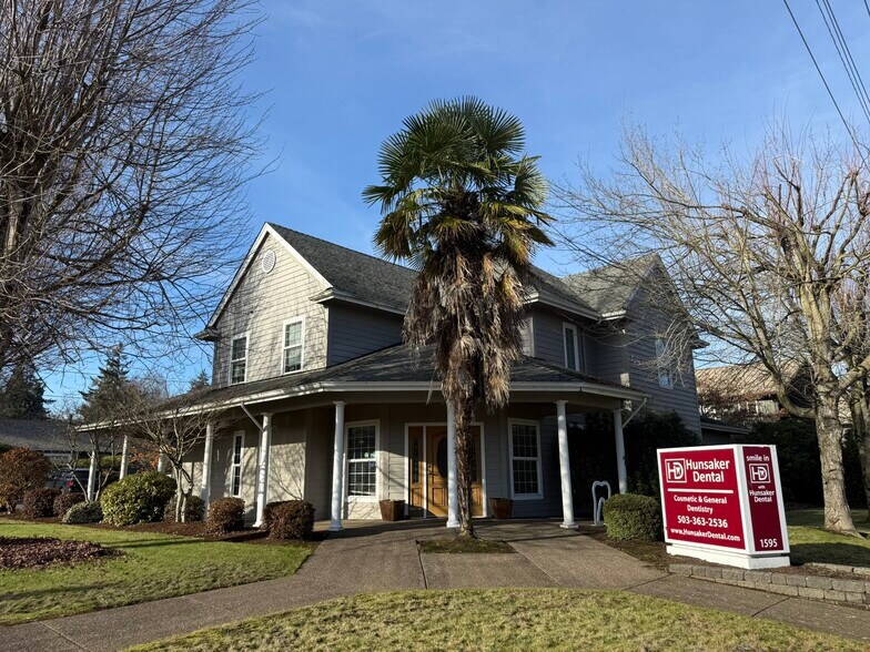 Primary Photo Of 1595 Commercial St SE, Salem Medical For Lease