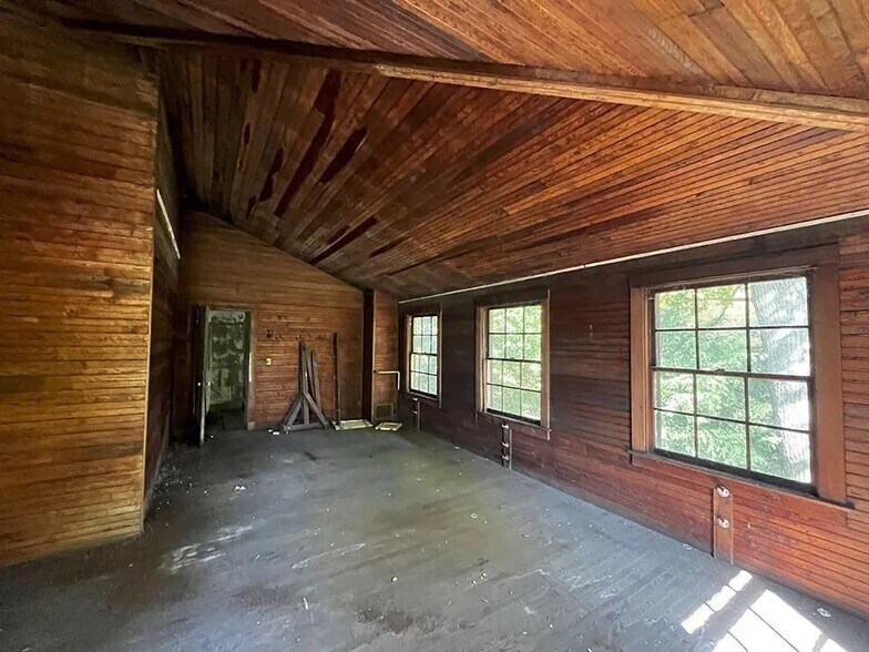 More Photos Of 543-573 W 8th St, Plainfield Apartments For Sale