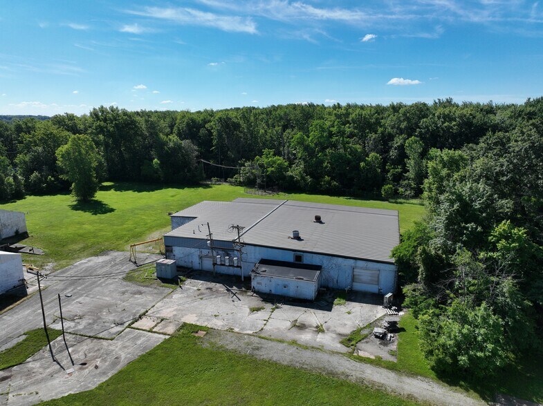 More Photos Of 836 Cherry St, Blanchester Unknown For Lease
