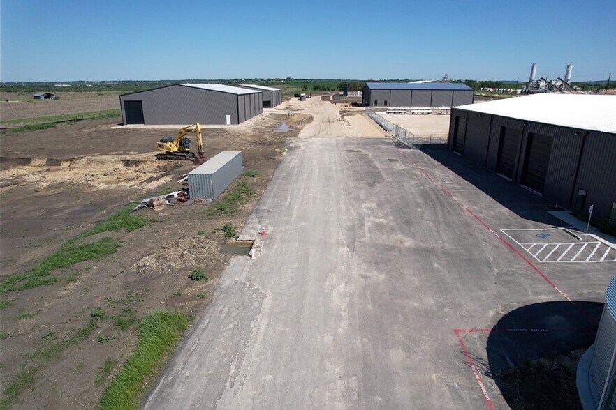 More Photos Of 729 Soechting ln, New Braunfels Warehouse For Sale