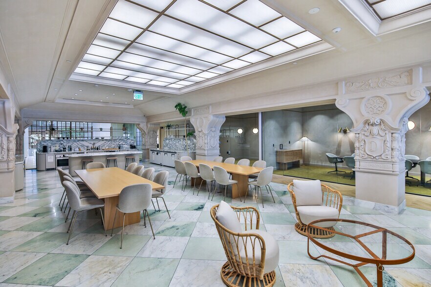 More Photos Of 612 S Broadway, Los Angeles Office For Lease