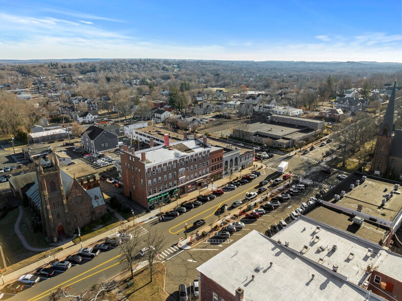 More Photos Of 33-39 N Main St, Wallingford Office For Lease