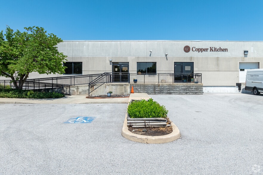 More Photos Of 2050 Washington Blvd, Baltimore Warehouse For Lease