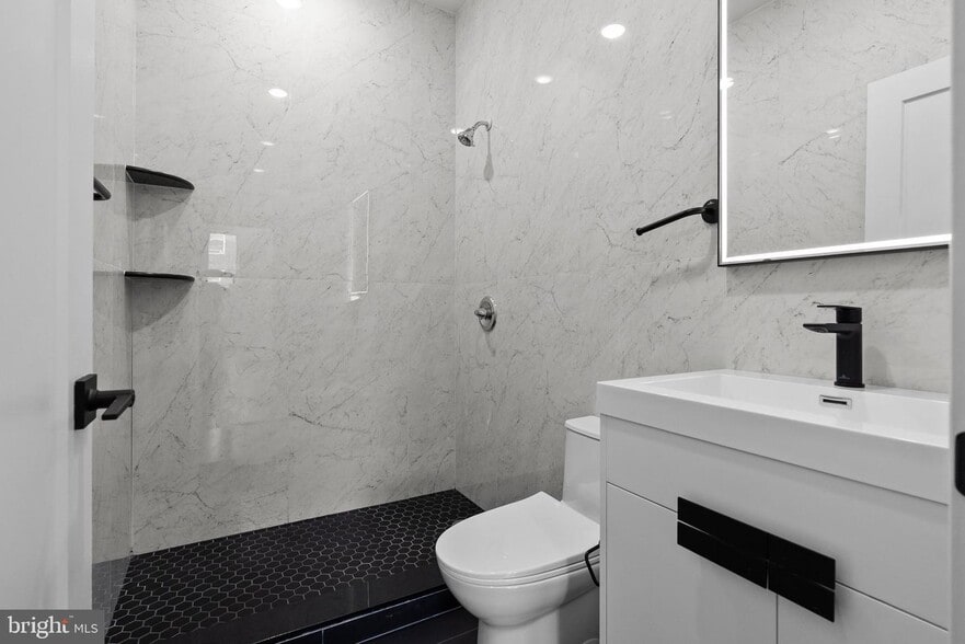 More Photos Of 2146 N Front St, Philadelphia Multifamily For Sale