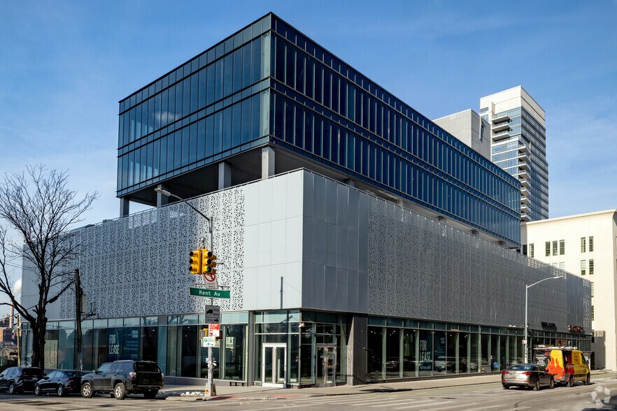 More Photos Of 200 Kent Ave, Brooklyn Coworking Space