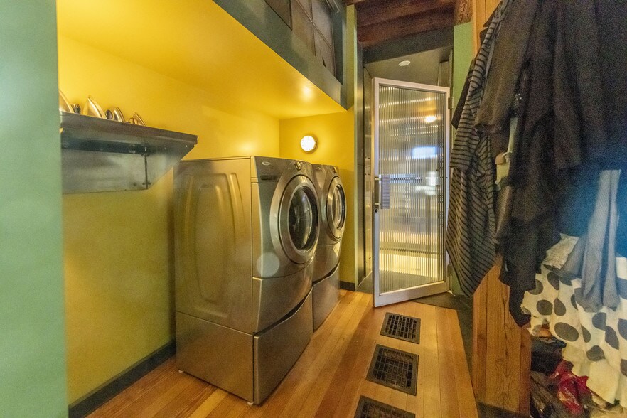 More Photos Of 502 N Hickory St, Champaign Research And Development For Sale