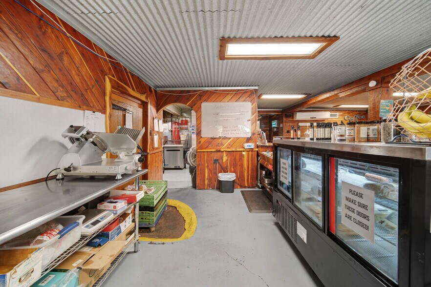 More Photos Of 12390 Farm to Market 390 W Rd, Burton Freestanding For Sale