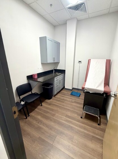 More Photos Of 15815 Shaddock Dr, Winter Garden Office For Lease