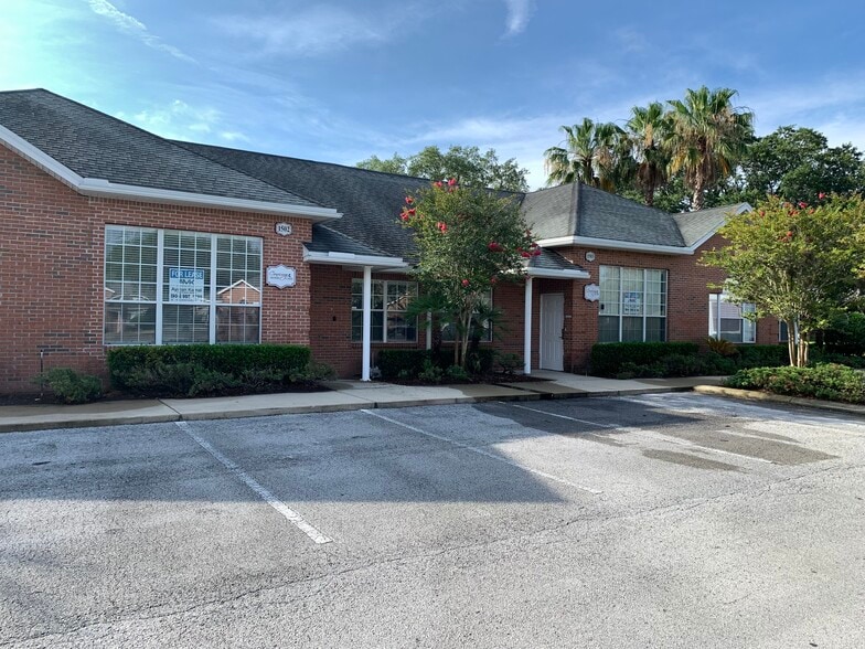 Primary Photo Of 6817 Southpoint Pky, Jacksonville Medical For Lease