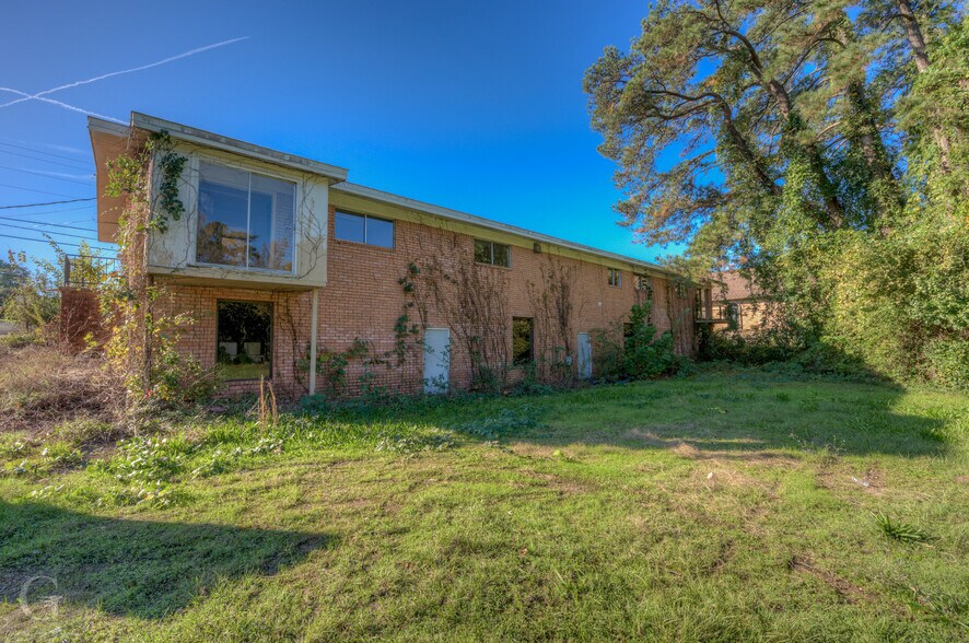 More Photos Of 435 Homer Rd, Minden Medical For Sale