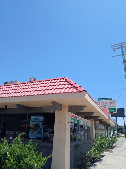 More Photos Of 23700 S. Western Ave, Harbor City Unknown For Lease