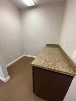 More Photos Of 1531 Hunt Club Blvd, Gallatin Office For Lease