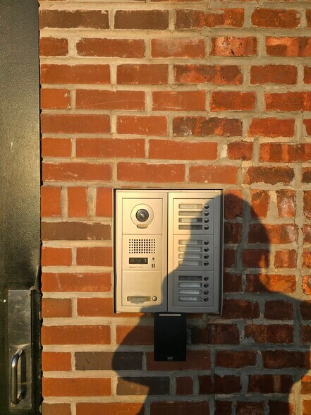 More Photos Of 63 Woodward Ave, Ridgewood Warehouse For Lease