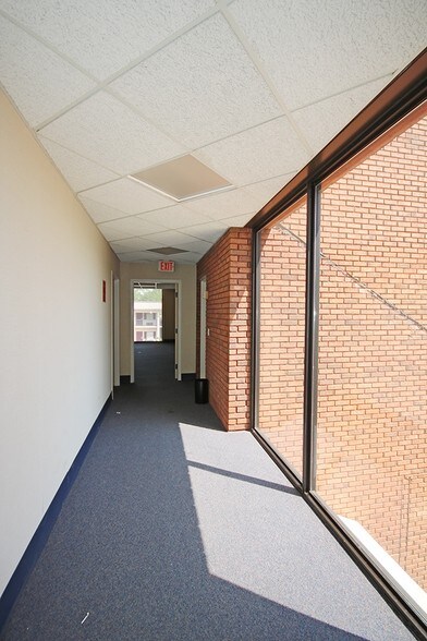 More Photos Of 1444 Watson Blvd, Warner Robins Office For Lease