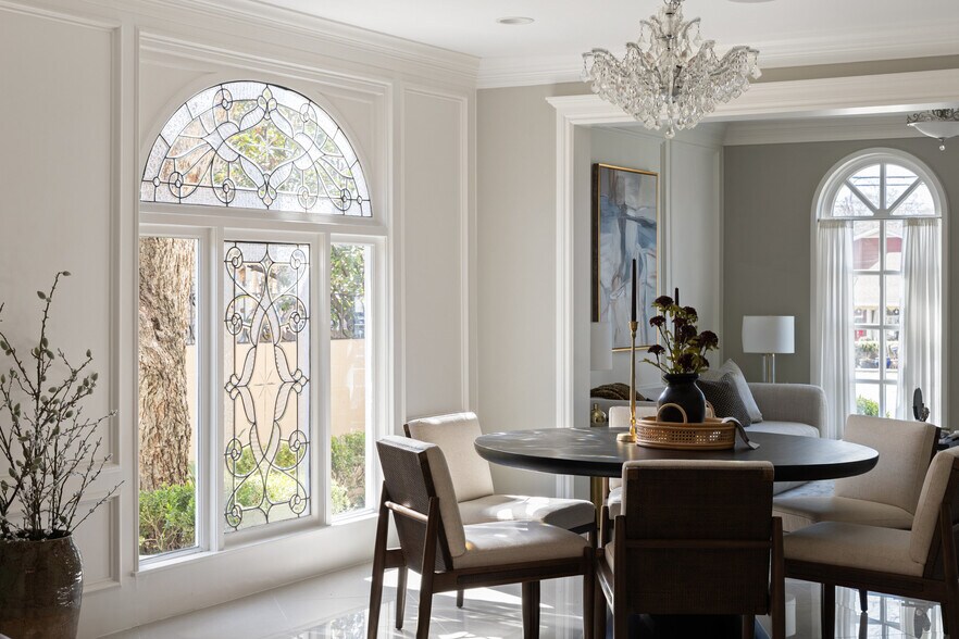 More Photos Of 1810 W 35th St, Austin Specialty For Sale