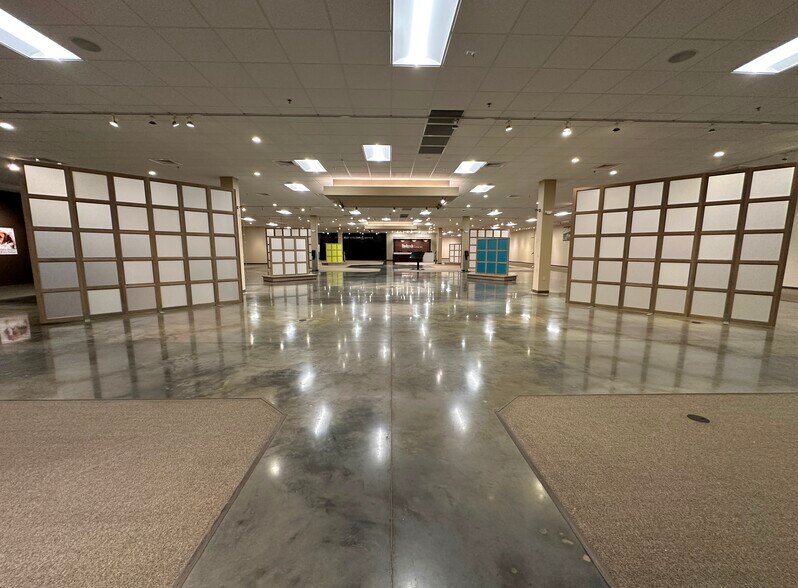 More Photos Of 4610 Clyde Morris Blvd, Port Orange Freestanding For Sale