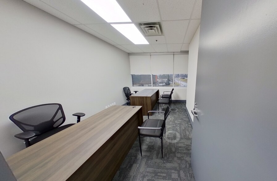 More Photos Of 2000 Argentia Rd, Mississauga Unknown For Lease