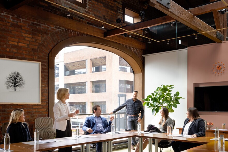 More Photos Of 1050 30th St NW, Washington Coworking Space