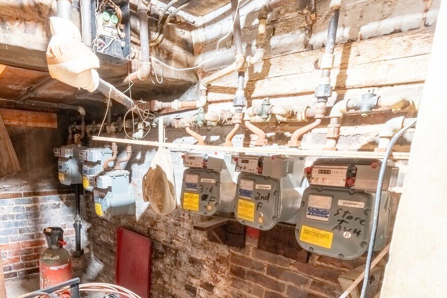 More Photos Of , Baltimore General Retail For Sale