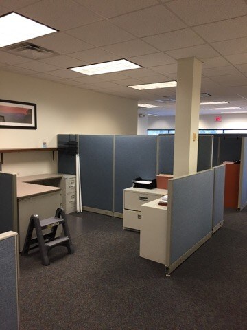 More Photos Of 100 Tolland Tpke, Manchester Storefront Retail Office For Lease