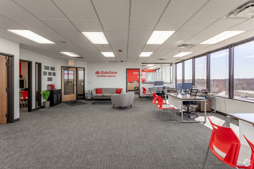 More Photos Of 8400 W 110th St, Overland Park Office For Sale