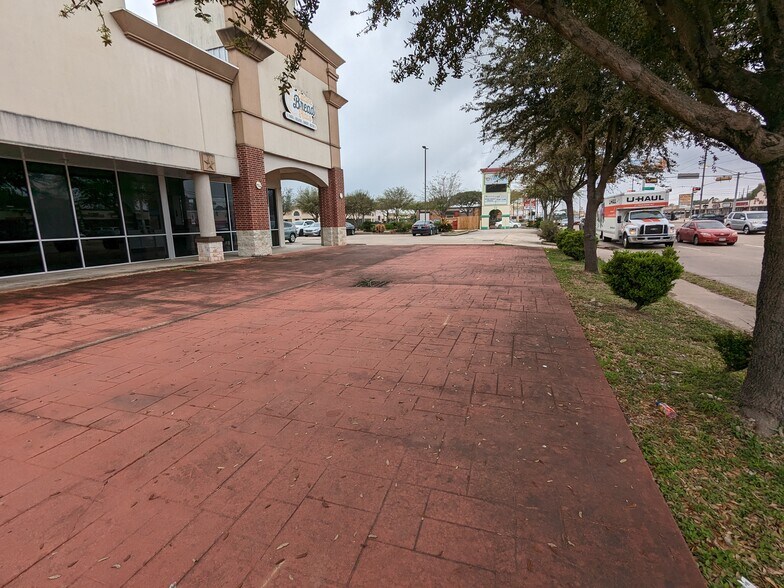 More Photos Of 13977 Westheimer Rd, Houston Storefront Retail Office For Sale