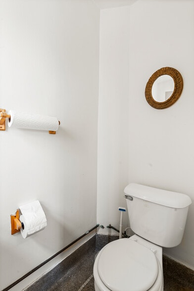 More Photos Of 71 S Washington St, Oxford Religious Facility For Sale