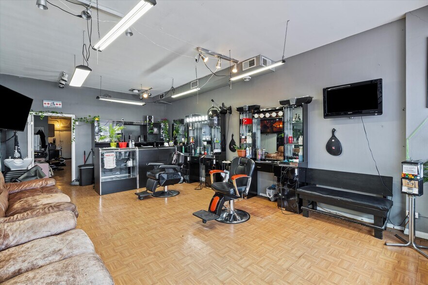 More Photos Of 5546 S Archer Ave, Chicago General Retail For Sale