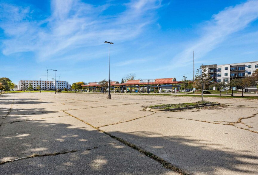 More Photos Of 1201 Huxley St & 1910 Roth St, Madison Land For Sale